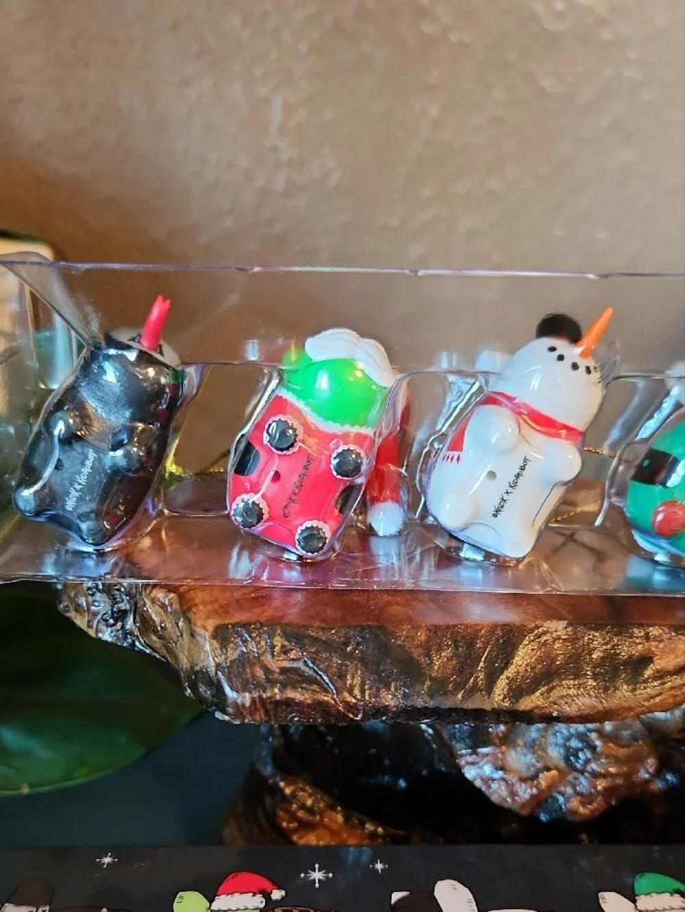 Kidrobot Happy Labbit Holiday Ornament Set - New Open Box